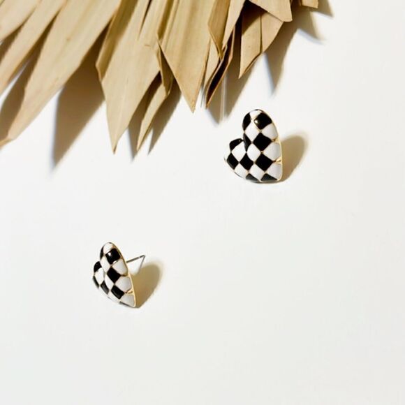 Black and white Heart earrings #60 - Picture 3 of 5